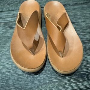Women's Tan Flip Flop Sandals